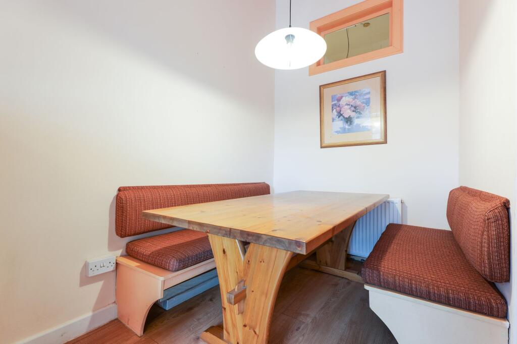Built-in Diner