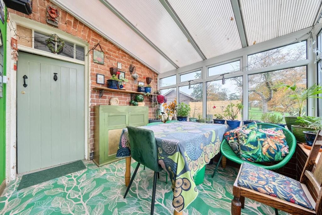 Conservatory corner.jpg