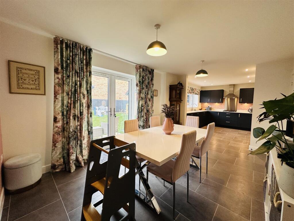 Kitchen Diner