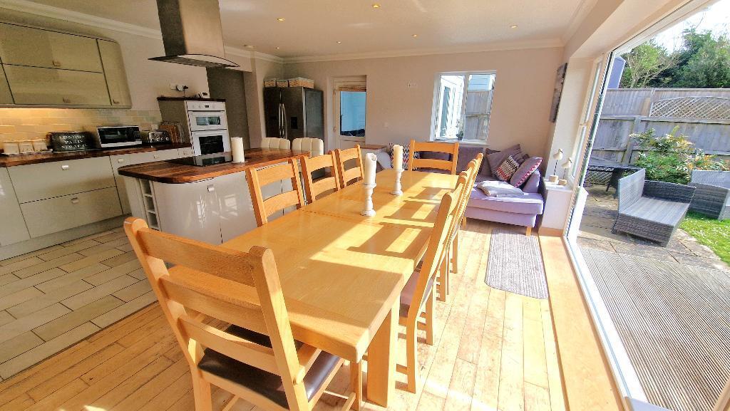 Open Plan Kitchen, Dining, Family Room