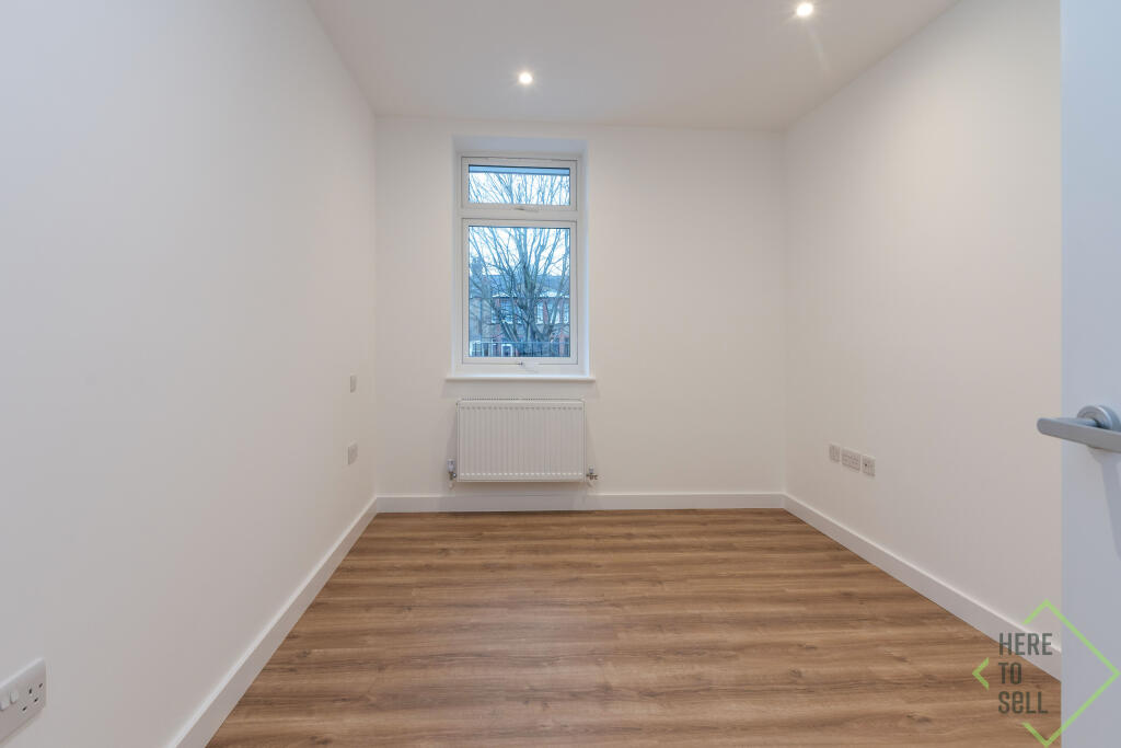 369 Green Lanes, London, N13 4JH-68