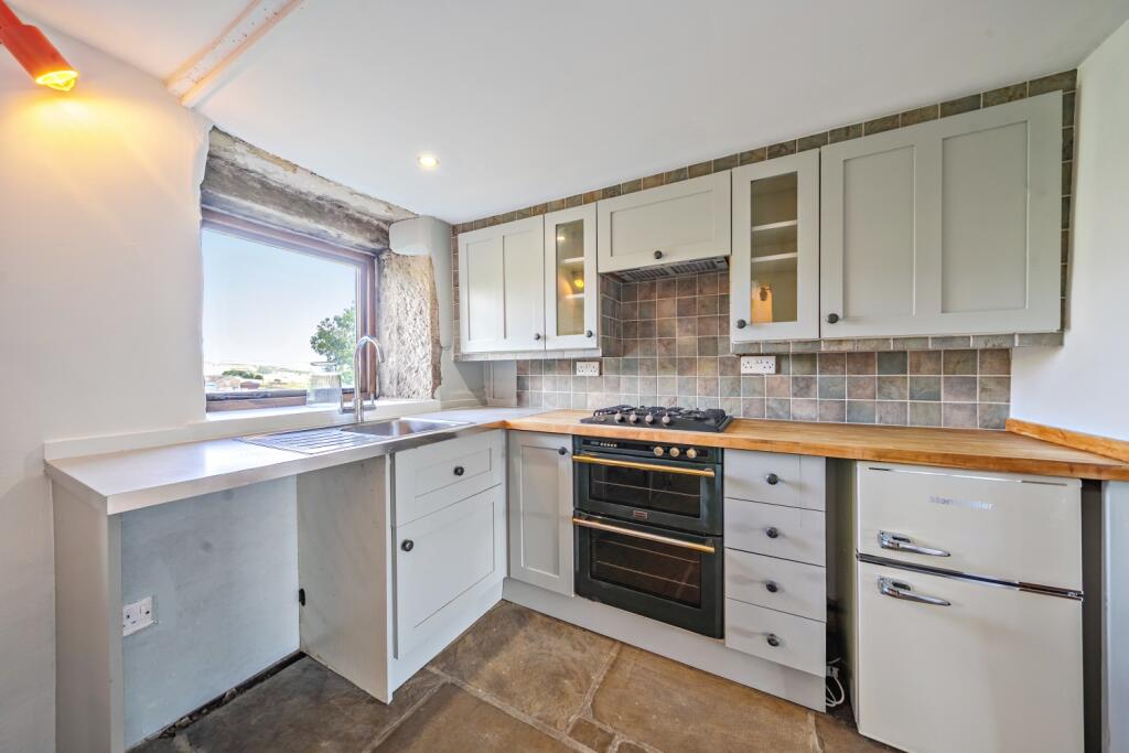 1350898-16-68c02475d17c6