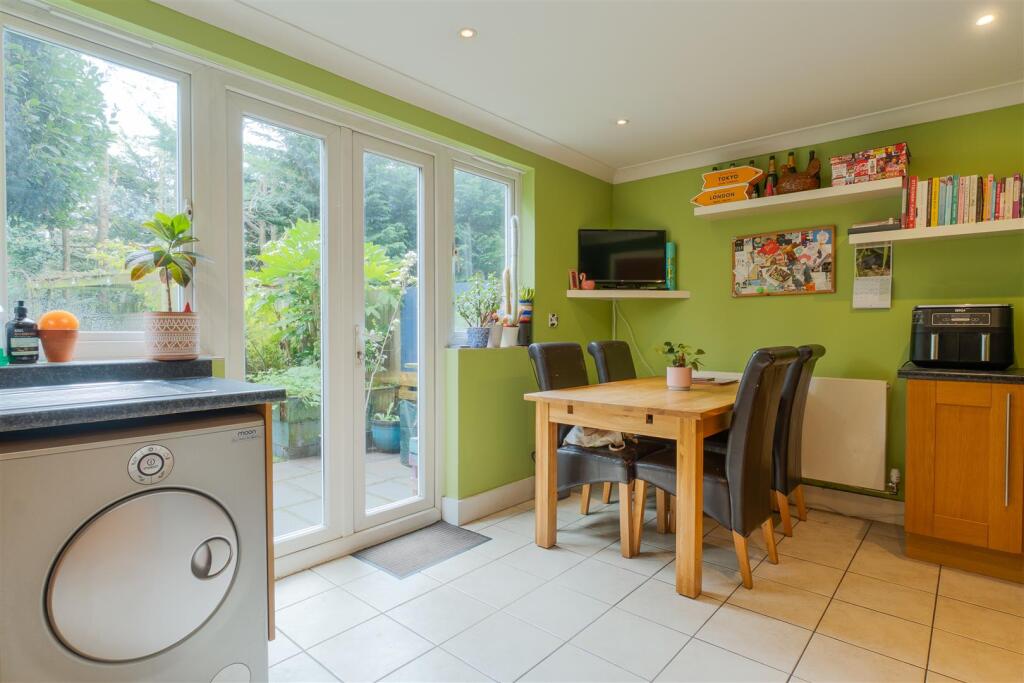 Kitchen - Breakfast Room..jpg