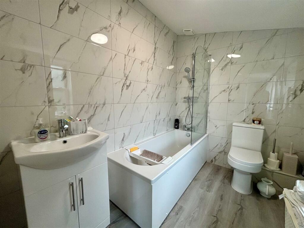 Bathroom .jpg