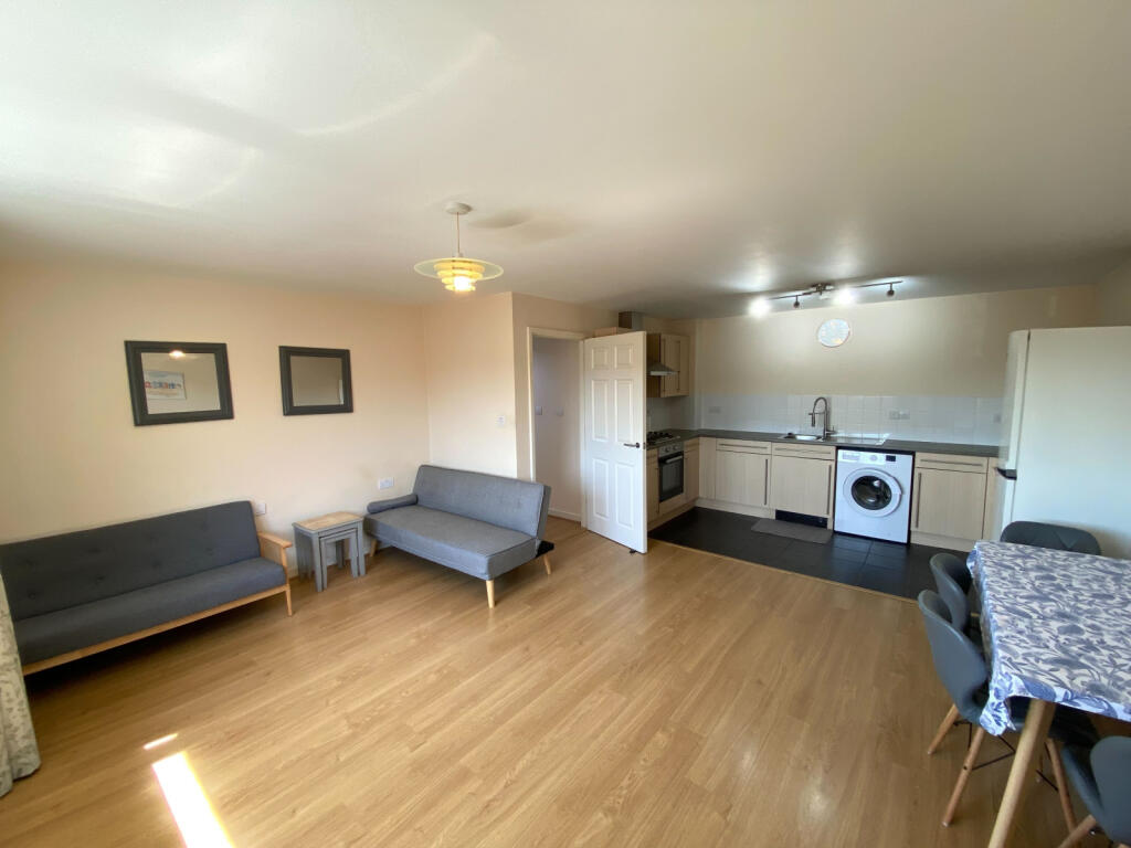 Kitchen/Lounge