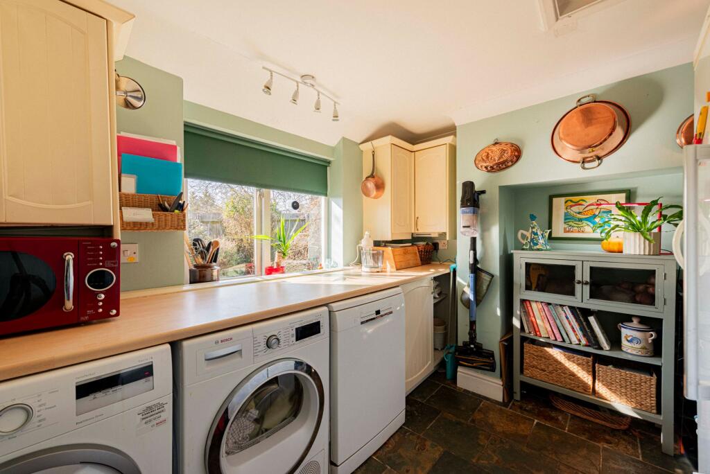 Kitchen (3)