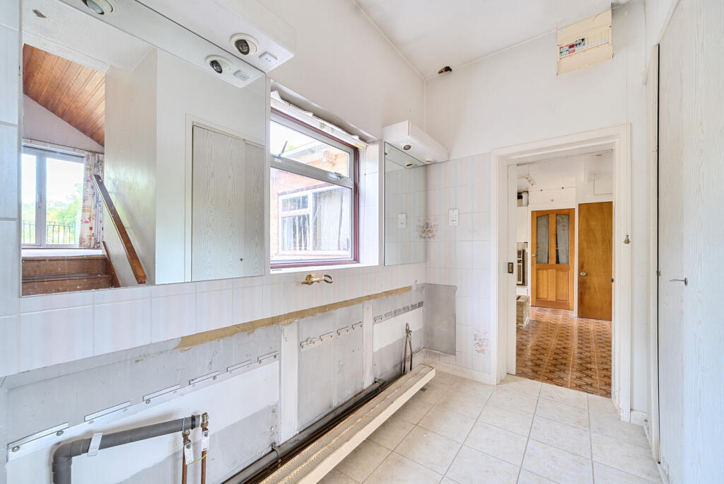 1363126-17-68e4e5...