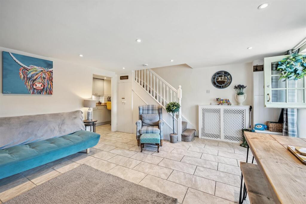 Saxton Mee 2 Lower Terrace Road 0028.jpg