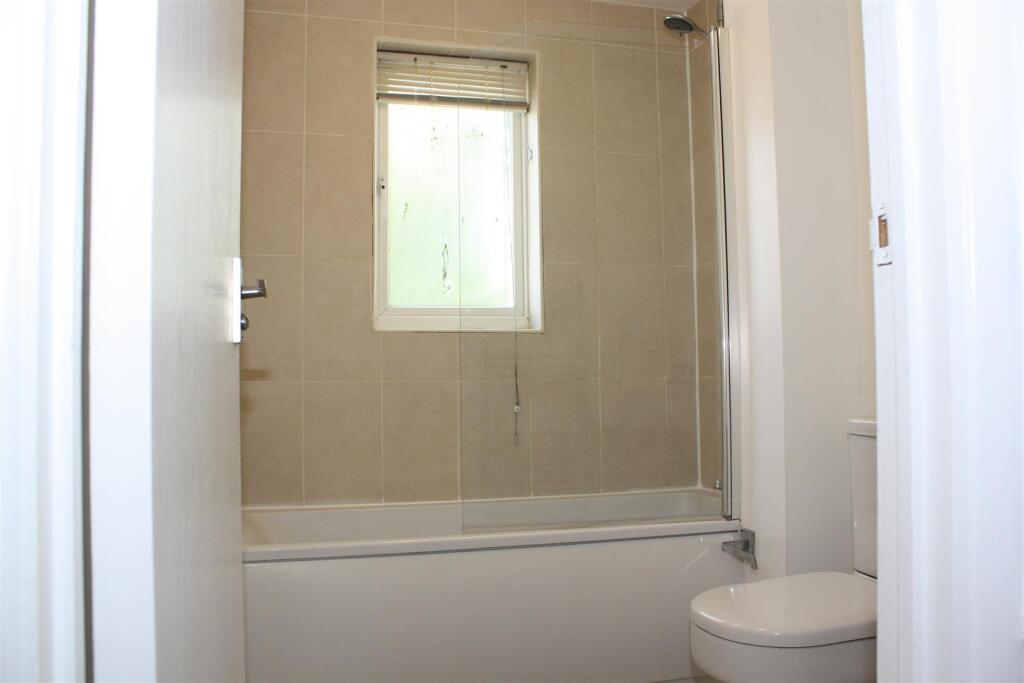 BATH.JPG