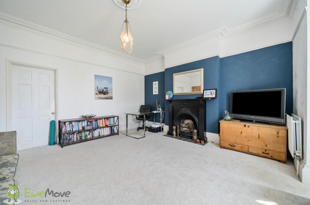 7ef569ff-df4d-44d2-8888-e08fb6260c4e