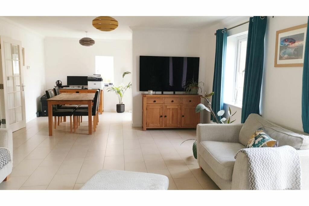 Living / Dining Room