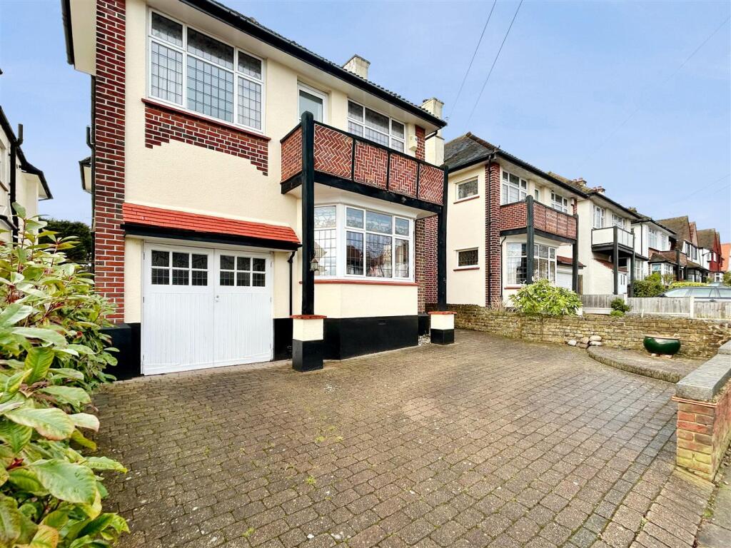 Rt_Sorrell_DW_Job207_53 Thames Dr_24_2801202515460
