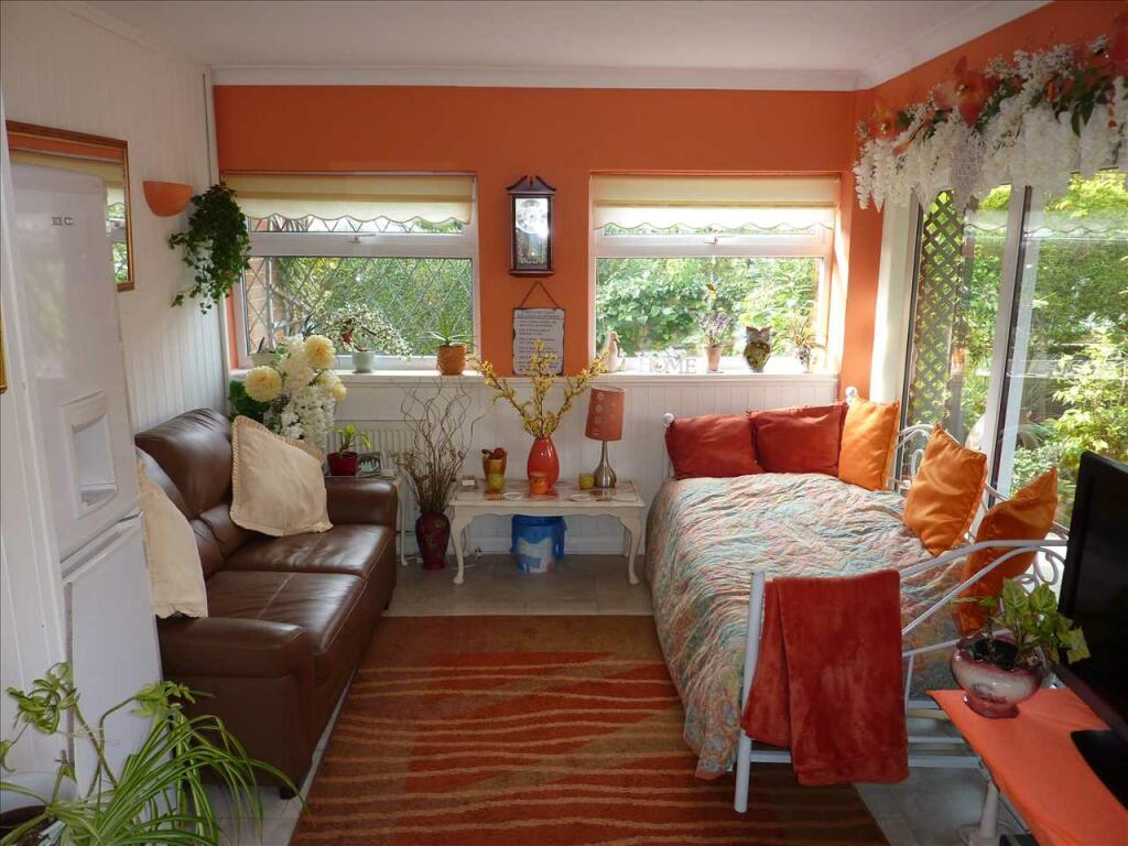 SUN ROOM