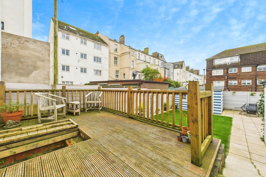 963627d3-CAM01085...