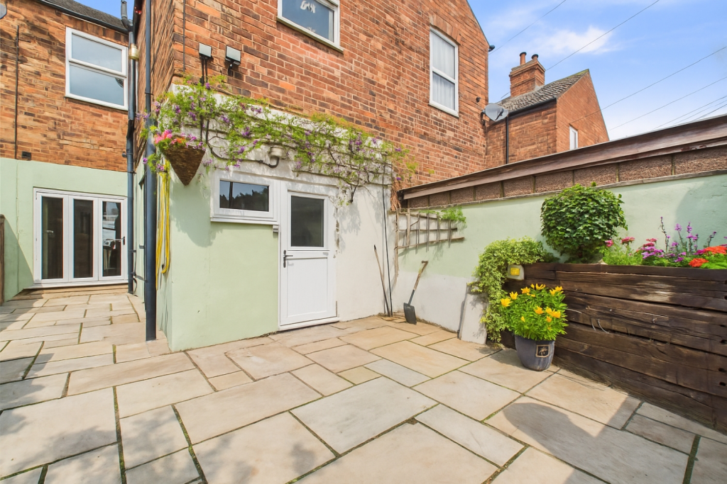 Exterior Rear Garden