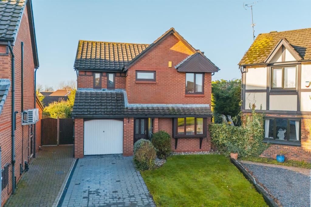 Croften Drive, Neston