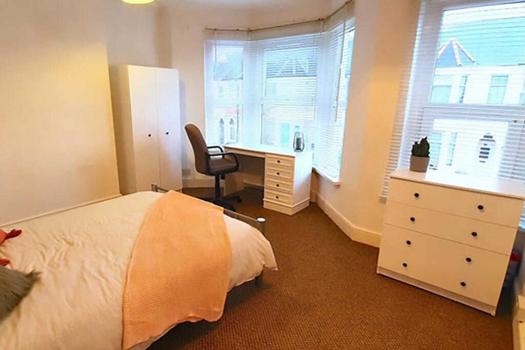 Call 02920 454555 to secure your viewing_9