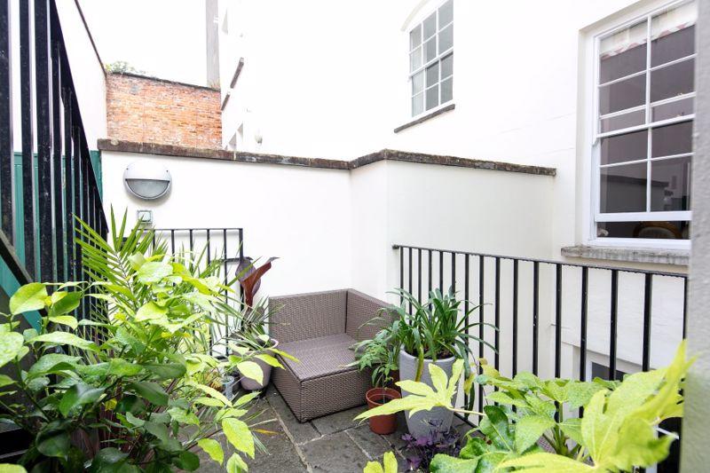 Couryard