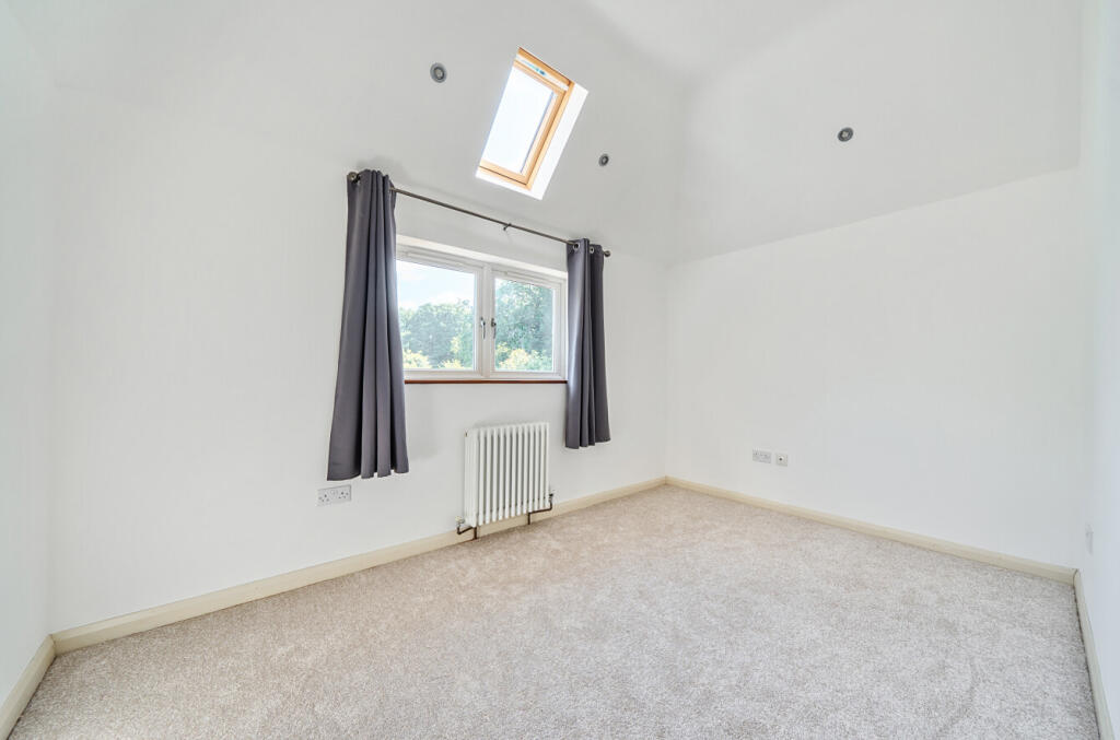 1321428-9-686cfcb...