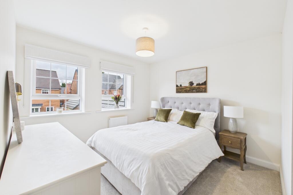 CAM03162G0-PR0323-STILL001