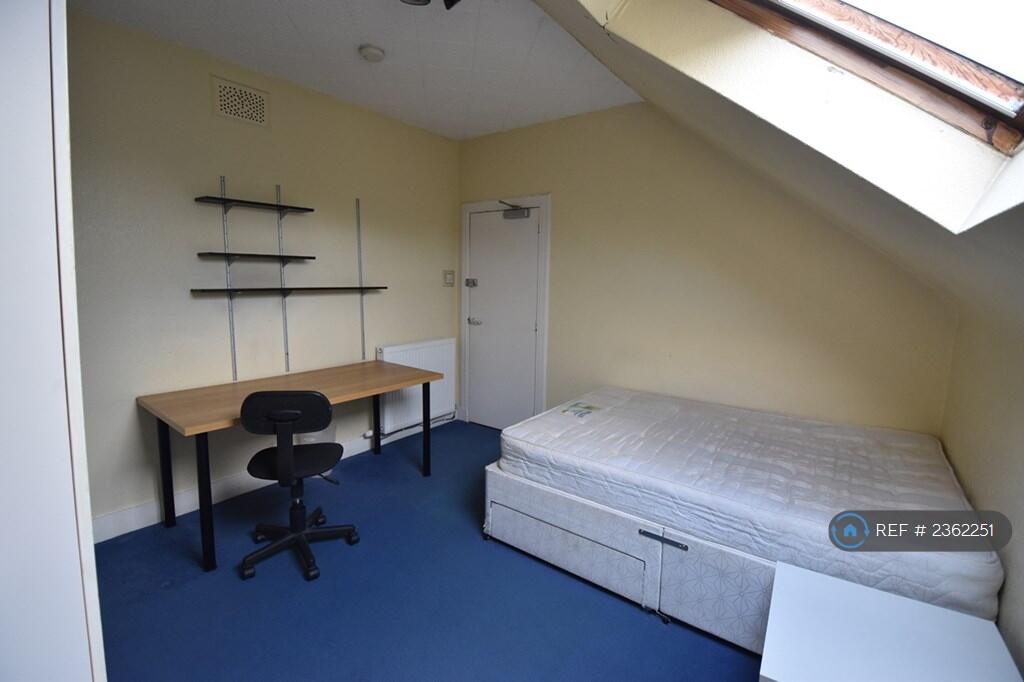 Bedroom 5