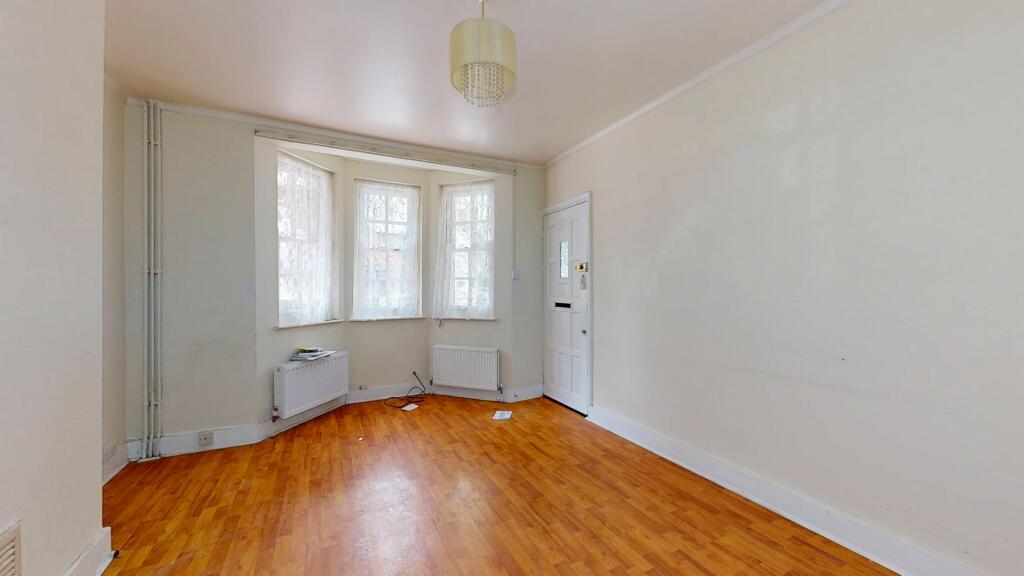 18 Erconwald Street, Acton, London, W12 0BS