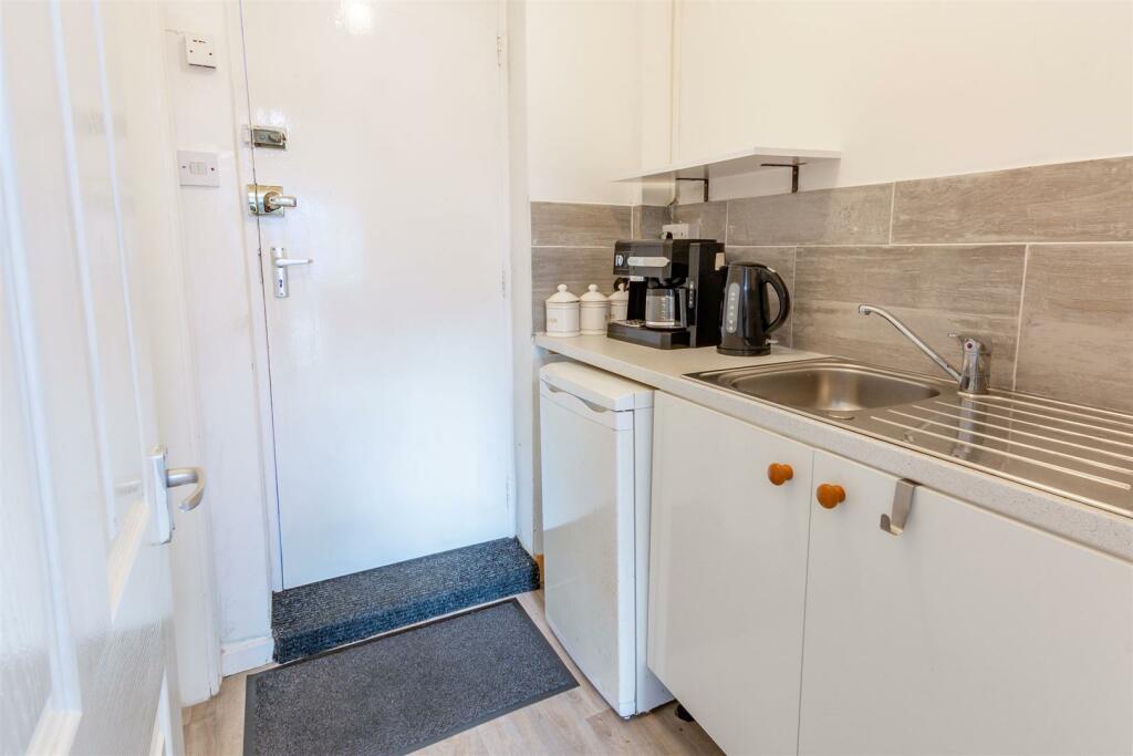 Kitchenette