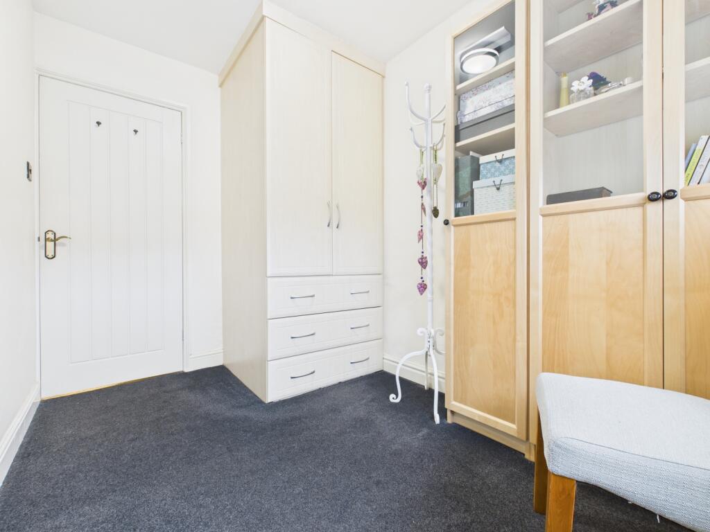 CAM03729G0-PR0197-STILL007