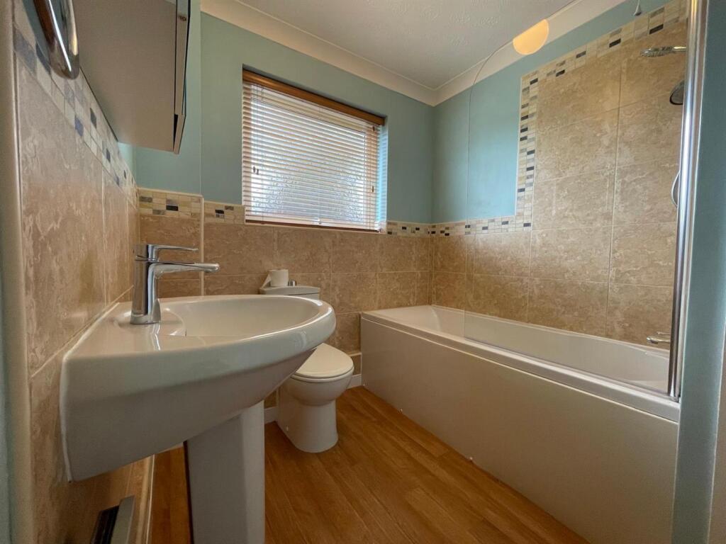 Flat 3 South Parade 7.jpg