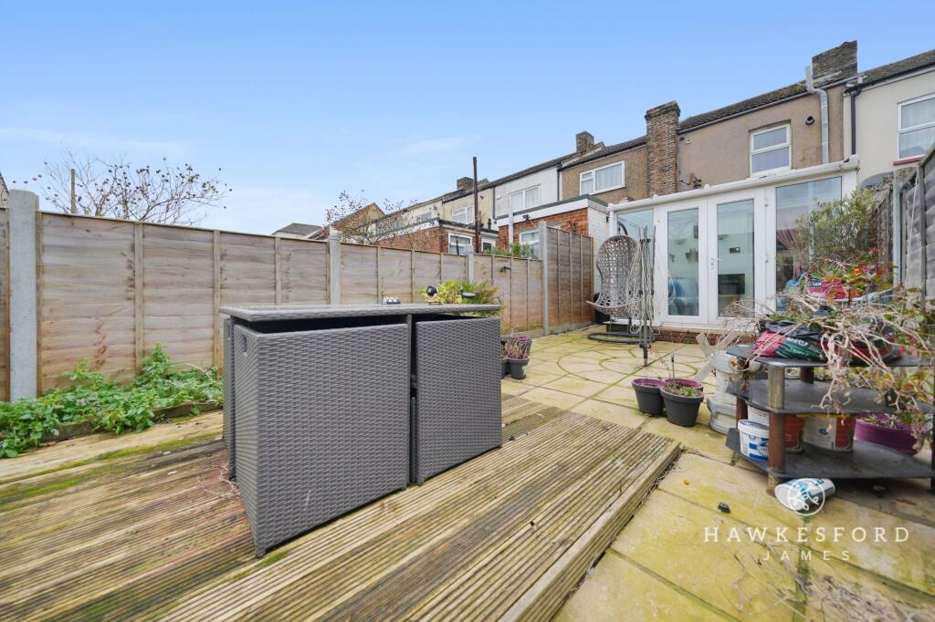 Gibson Street, Sittingbourne - Garden