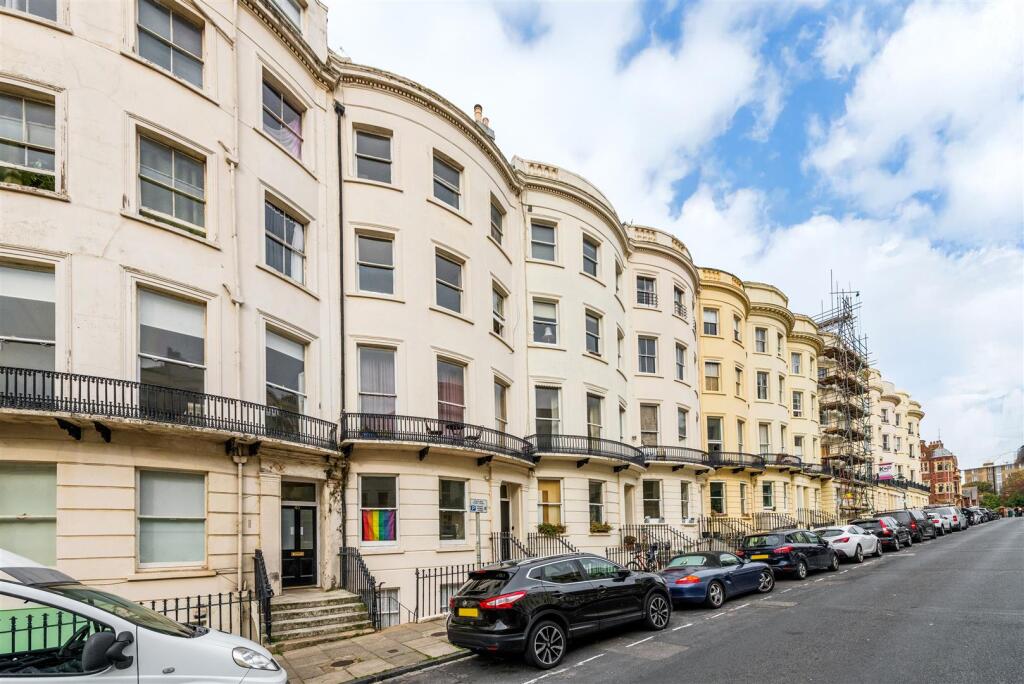 Flat 5, 47 Brunswick Place-17.jpg