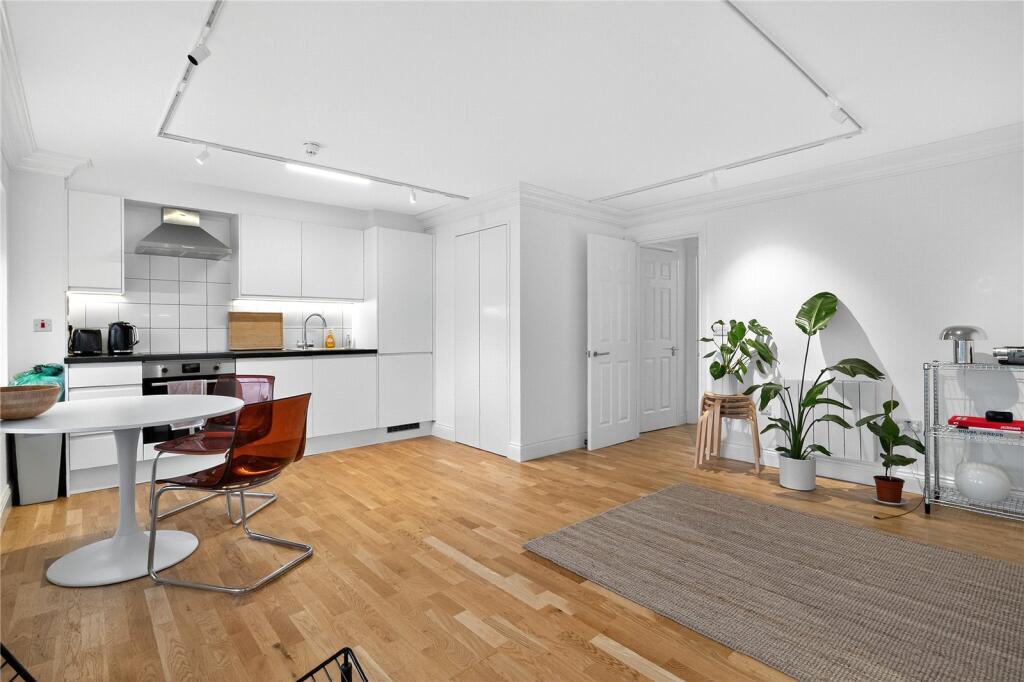 Reception/Kitchen