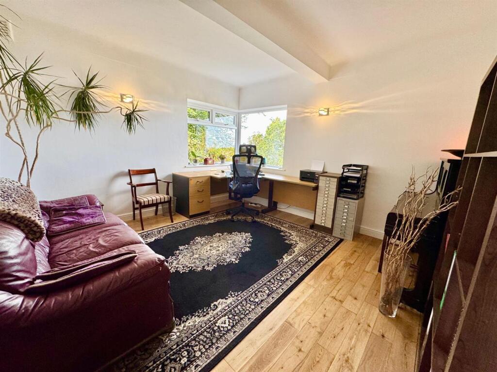 PHOTO-2025-09-05-10-47-50 (13).jpg