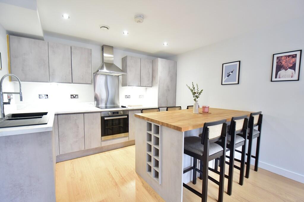 Kitchen / Dining ...