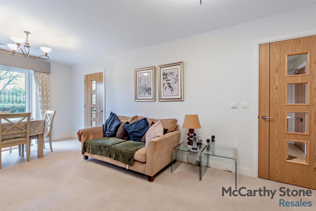 8667940-interior05-800.jpg