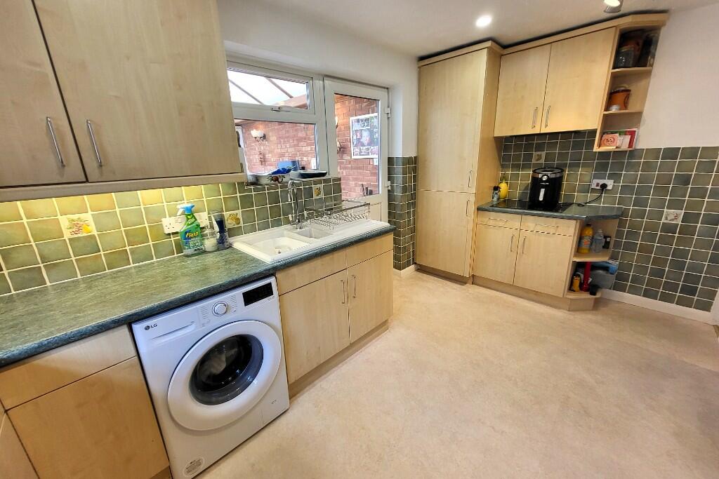 Kitchen (4) 