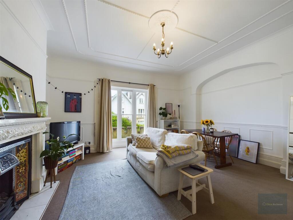 CAM02525G0-PR0093-ST