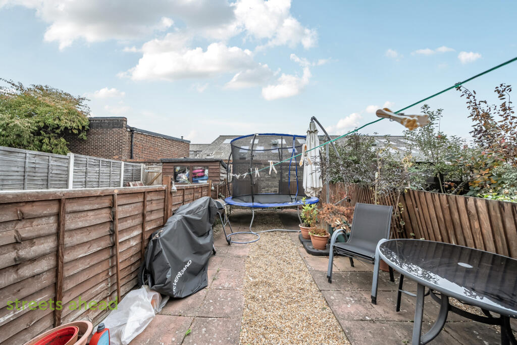 8db7fa7c-d6f6-45f...