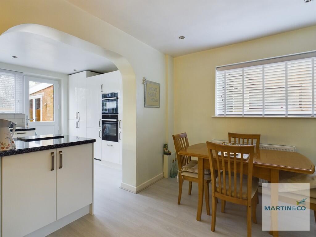 CAM03663G0-PR0107...