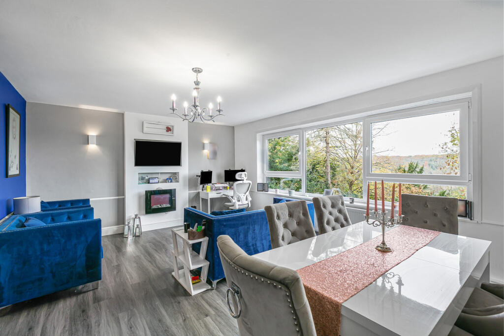 Westview Road, Warlingham, CR6