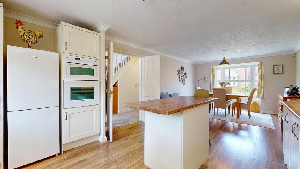 OPEN PLAN KITCHEN DINING ROOM