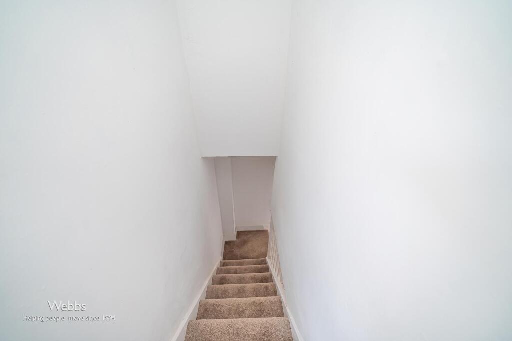 new © Webbs Estate Agents © (40 of 124) copy.jpg