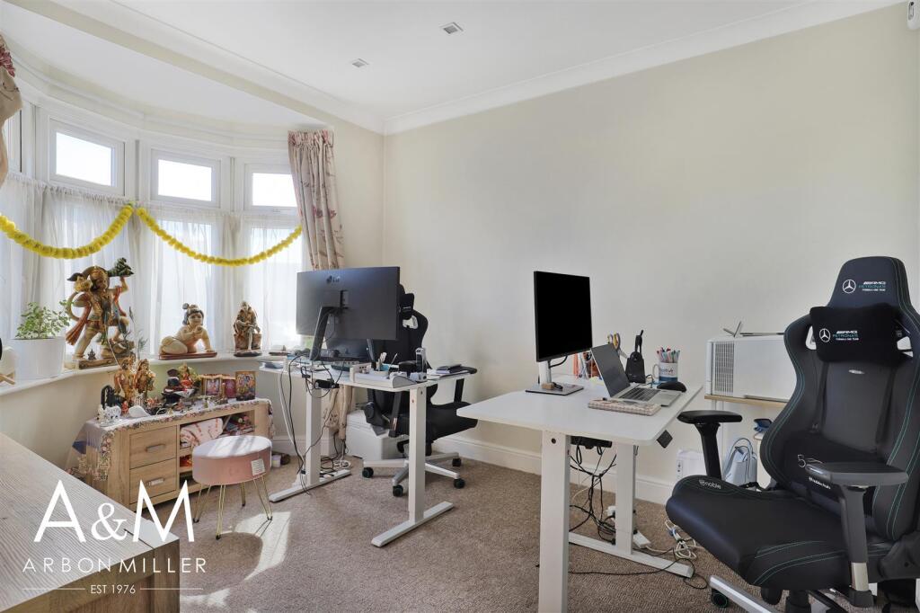 Home Office/ Playroom