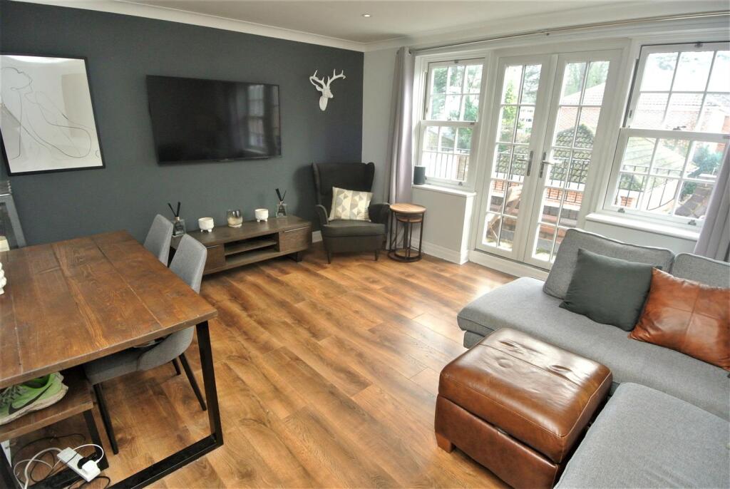 Living room.JPG