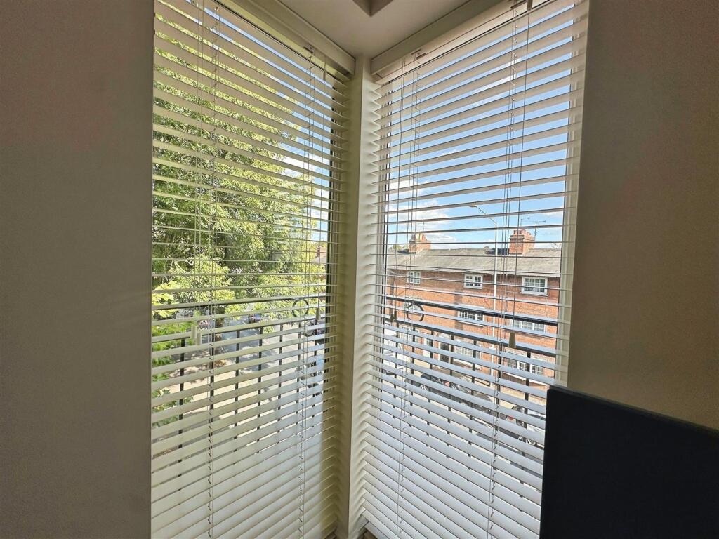 aa09b2e2--4ED0-BD4D-0719D822E5C7-21219-000007F4BB1