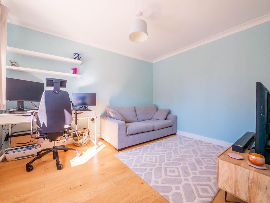 Play Room/Office/2nd Reception