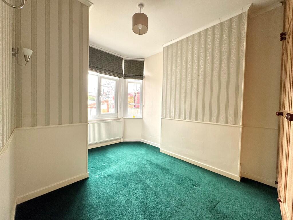 43 Satanita Road ...