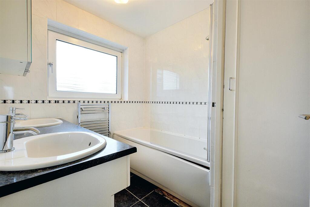 Bathroom.jpeg