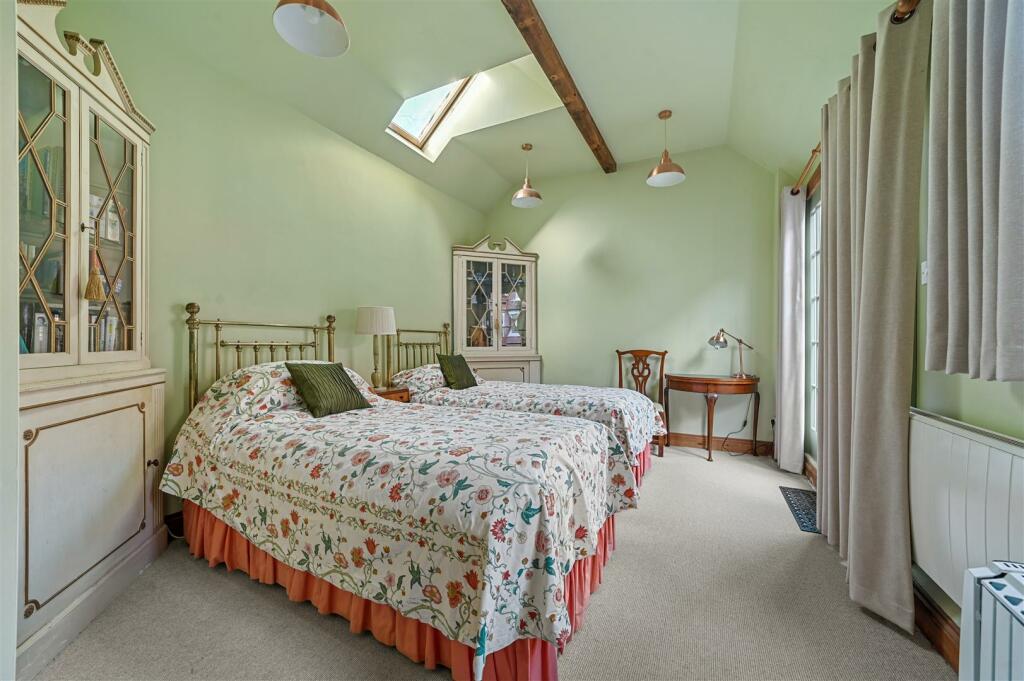DOWNSTAIRS BEDROOM