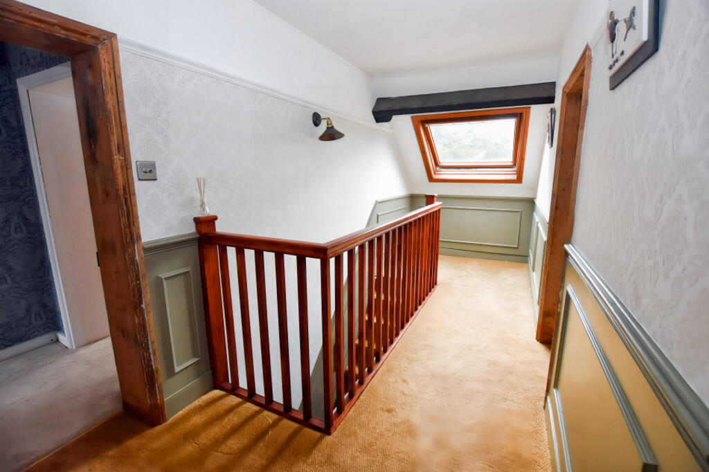 2nd Floor Landing